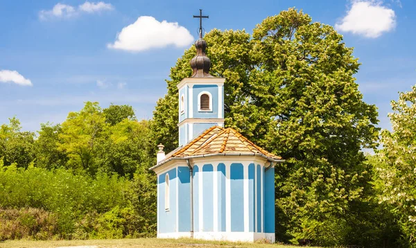 Голубая церковь рядом с Салка, Венгрия — стоковое фото