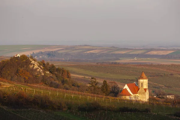 Église de Falkenstein en automne, Autriche — Photo