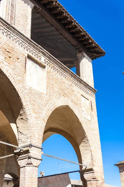 Castell Arquato no norte da Itália — Fotografia de Stock