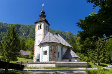 Slovenya 'da Bohinj Gölü yakınlarındaki Sveti Duh Kilisesi