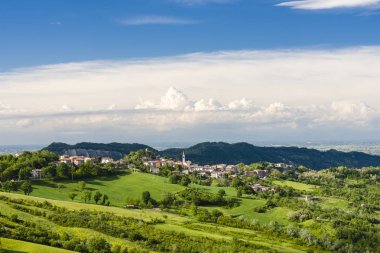 Vernasca, İtalya 'da köy manzarası