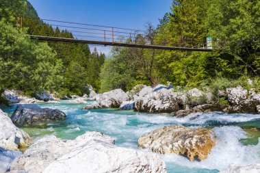 Soca nehrinde halat Köprüsü, Triglavski Milli Parkı, Sloveni