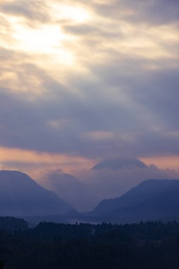 Tagliamento nehri yakınlarındaki dağlar, Trentino-Alto Adige, İtalya