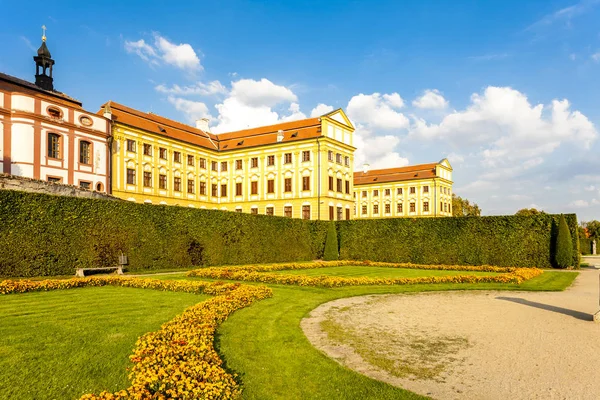 Chateau Jaromerice nad Rokytnou, Tjeckien — Stockfoto