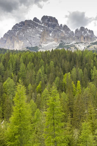 Alpenlandschap in Dolomieten, Italië — Stockfoto