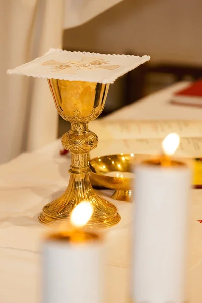 Adoração cristã na cerimônia de casamento — Fotografia de Stock