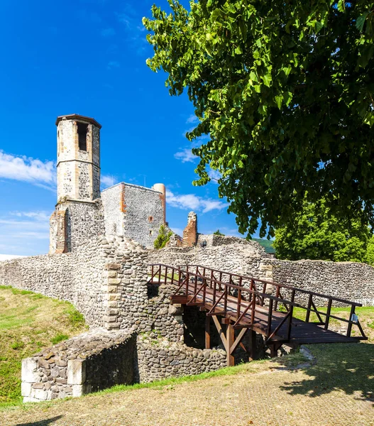 Kisnana slott nära Eger, Ungern — Stockfoto