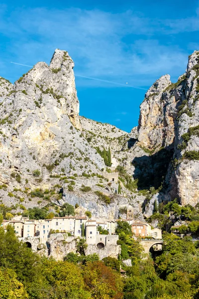Moustiers Sainte Marie, departament Alpes de Haute Provence, FRA — Zdjęcie stockowe