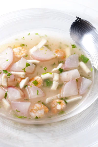 Soup with radishes and prawns — Stock Photo, Image