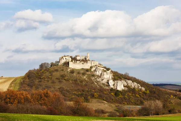 Falkenstein slott på hösten, Österrike — Stockfoto