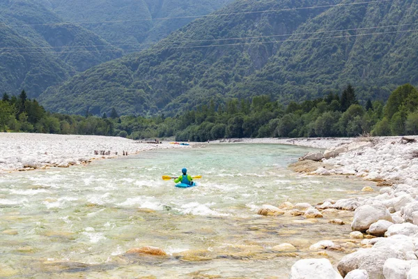 Río Soca cerca de Bovec, Eslovenia — Foto de Stock