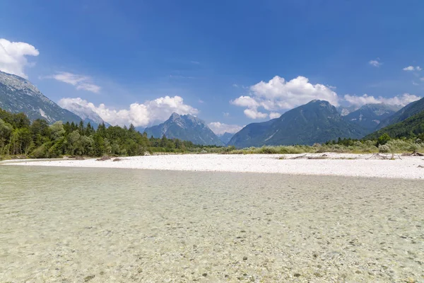 Río Soca en el Parque Nacional Triglav en Eslovenia —  Fotos de Stock
