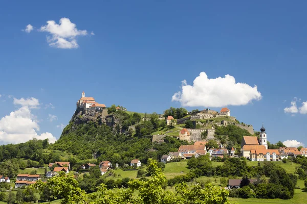 Avusturya, Styria 'daki Riegersburk kasabası. — Stok fotoğraf