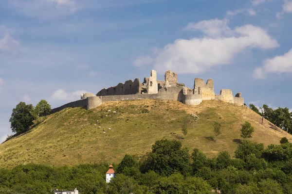 Branc castle ruins near Senica, Slovakia — Stock Photo, Image