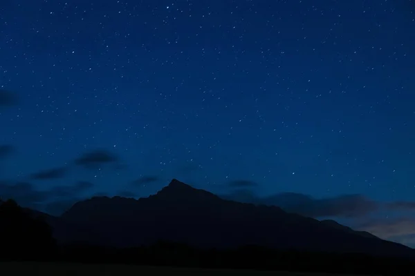 クリヴァン、ハイトタトラ、スロバキアと夜空 — ストック写真