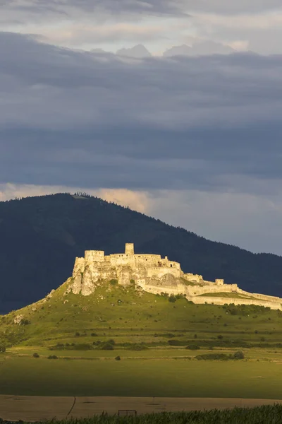 Ruin av Spissky slott i Slovakien — Stockfoto