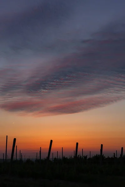 Тучи на закате в Чехии — стоковое фото