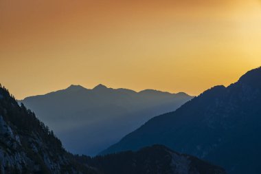 Gün doğumu, Kranjska Gora yakınlarında, Triglav ulusal parkı, Slovenya