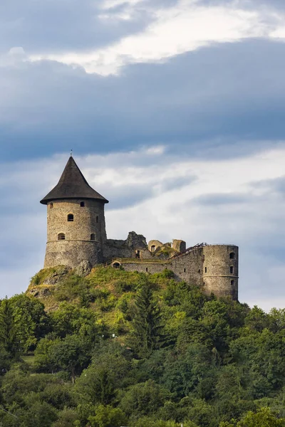 Slott Somoska vid gränsen till Slovakien — Stockfoto