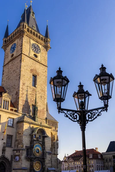 Stadhuis toren op het Oude Stadsplein, Praag, Tsjechië — Stockfoto