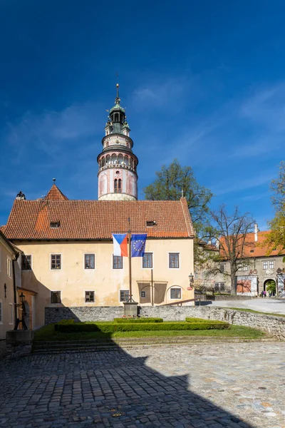 Άποψη Του Κάστρου Από Την Πρώτη Αυλή Στην Τσεχική Krumlov — Φωτογραφία Αρχείου