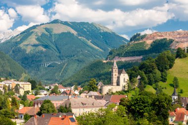 Eski Eisenerz kasabası demir madeni yakınında Erzberk, Styria, Avusturya