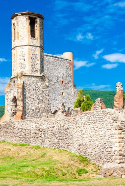 Eğer, Macaristan yakınlarındaki Kisnana Kalesi