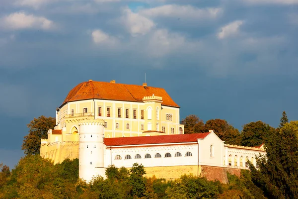 Замок Левовіце Південна Моравія Чеська Республіка — стокове фото