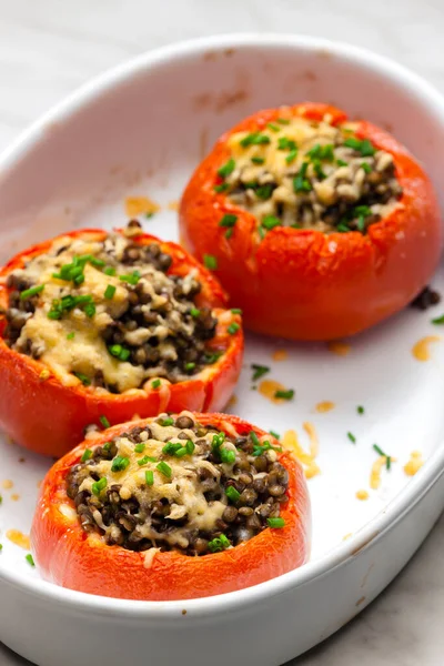 Gebakken Tomaten Gevuld Met Linzen — Stockfoto