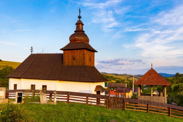 Ξύλινη Εκκλησία Kalna Raztoka Σλοβακία — Φωτογραφία Αρχείου