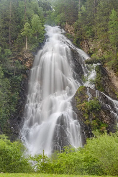 Schleierwasserfall Bij Kails Grosglockner Hoge Tauern Oostenrijk — Stockfoto