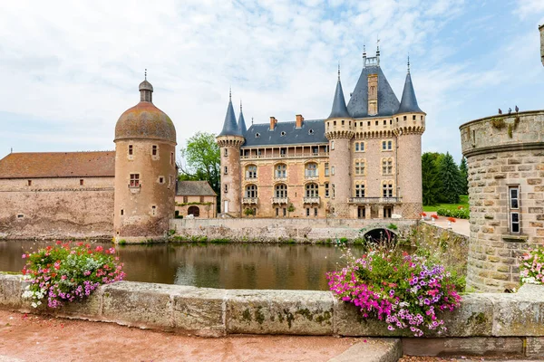 Pałac Clayette Burgundia Francja — Zdjęcie stockowe