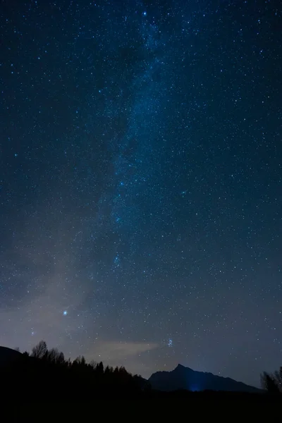スロバキアのハイタトラ近くの夜空 — ストック写真