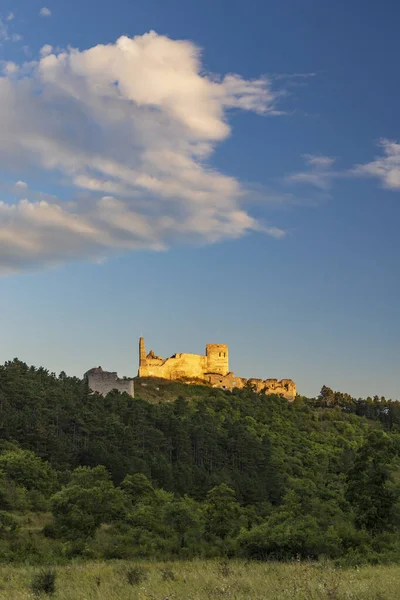 Ruinen Von Cachtice Der Westslowakei — Stockfoto