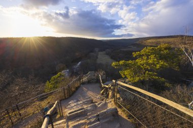 Hnanice yakınlarındaki Nine Mills Viewpoint, NP Podyji, Güney Moravya, Çek Cumhuriyeti