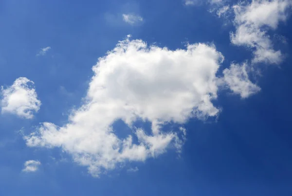 Nubes Abstractas Cielo Azul —  Fotos de Stock