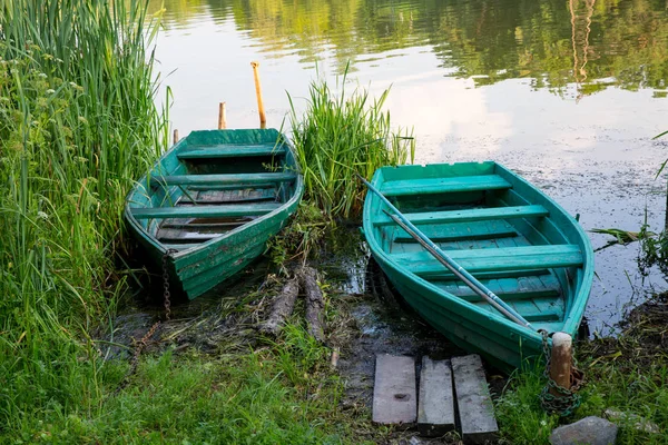 Deux Bateaux Bois Sur Rivière — Photo