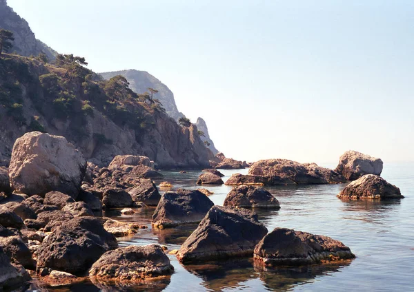 Frühmorgendliche Landschaft Mit Steinen Auf Dem Meer Krim — Stockfoto