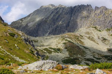 Yükseklik Tatra mountains, Slovakya için güzel bir gün