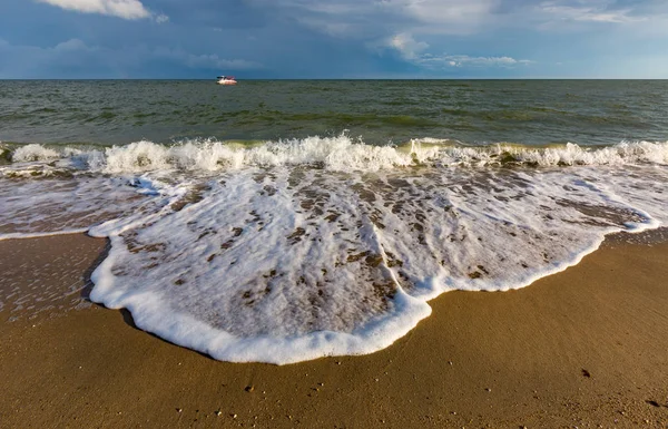 Landsacpe White Foam Sea Shore Stormy Day — Stock Photo, Image