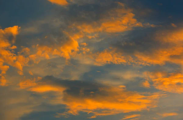Večerní obloha po západu slunce — Stock fotografie