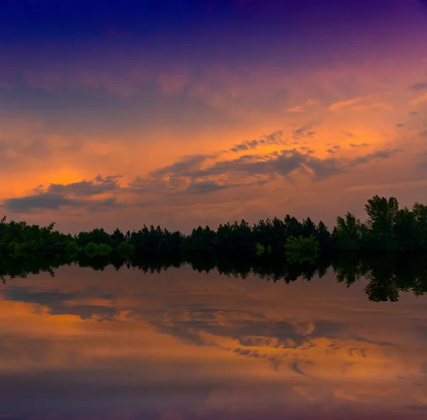 Evening on lake — Stock Photo, Image