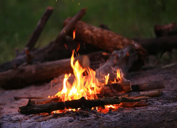 Plamen Hořícího Dřeva Ohništi — Stock fotografie