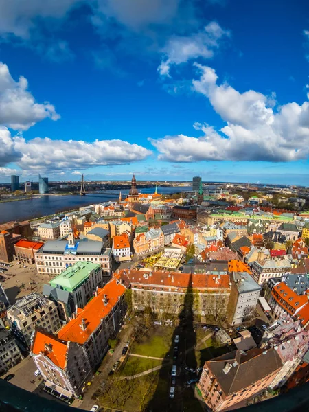 Vista dall'alto della città vecchia di Riga — Foto Stock