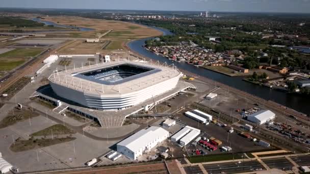 Fifa ワールド カップ 2018 のサッカー スタジアムの建設を完了します。 — ストック動画