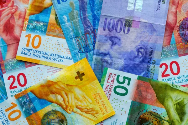 Hintergrund der Schweizer Banknoten — Stockfoto