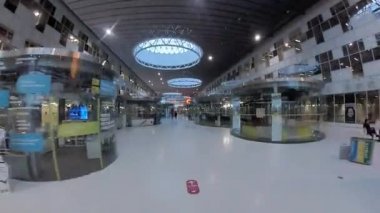 Teknopark Skolkovo iç bir elektrikli scooter sürme Pov
