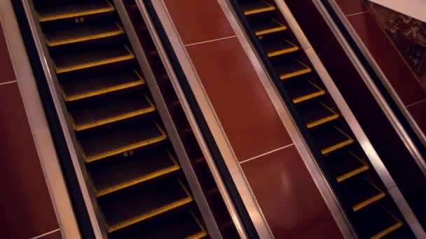 Moving escalator in subway — Stock Video