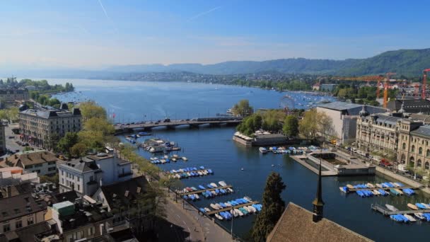 Panorama aéreo del centro histórico de Zurich — Vídeo de stock