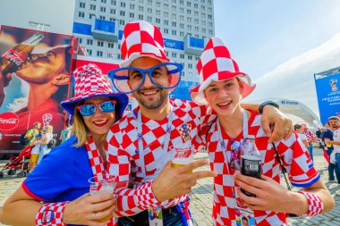 Futbol taraftarları takım Hırvatistan ve Türkiye arasındaki maç günü şehrin sokaklarında destek
